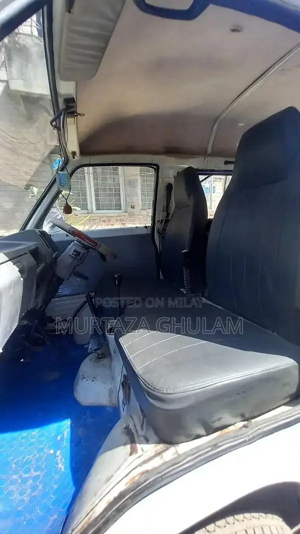 Suzuki Bolan Carry Commercial Van 2007 Model