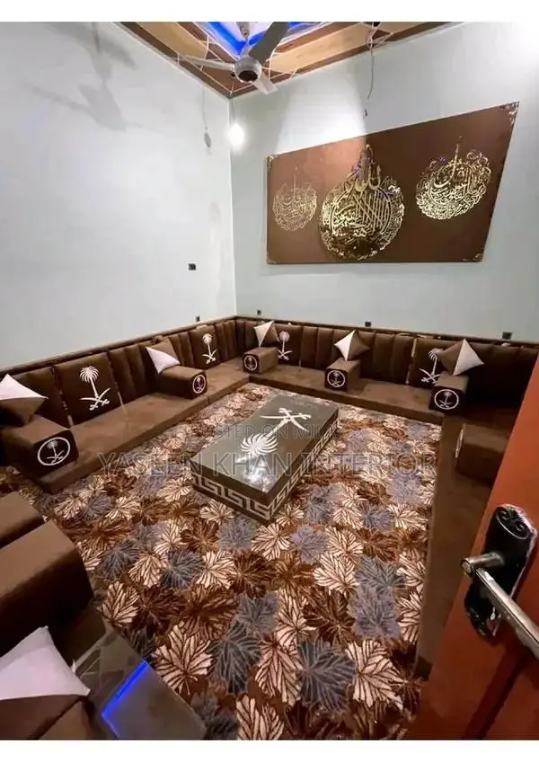 Custom Arabic Style Majlis Sofa - Traditional Seating Solution