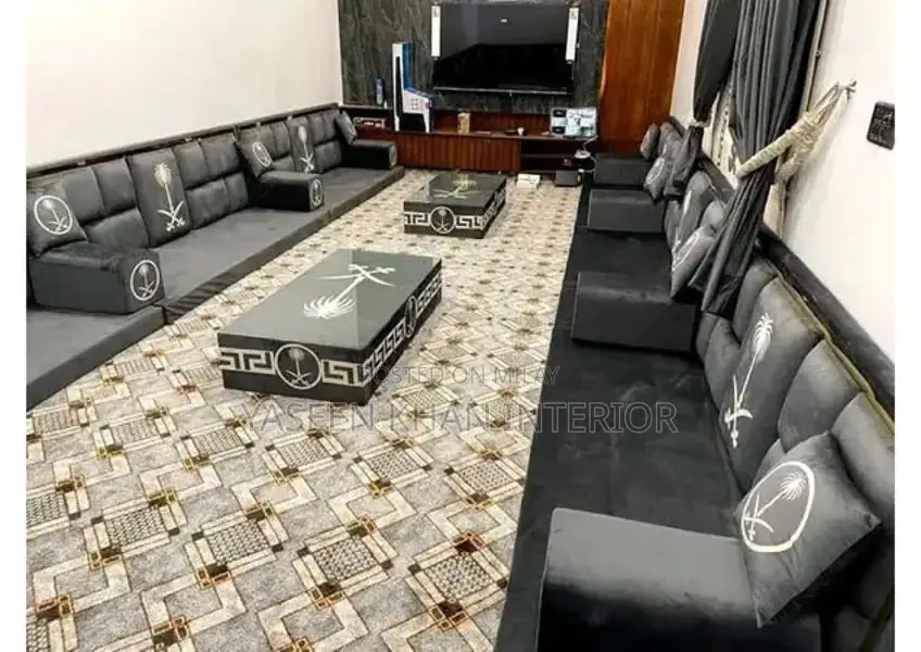 Custom Arabic Style Majlis Sofa - Traditional Seating Solution