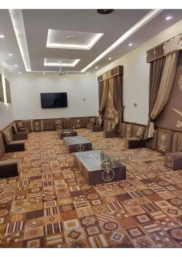 Custom Arabic Style Majlis Sofa - Traditional Seating Solution