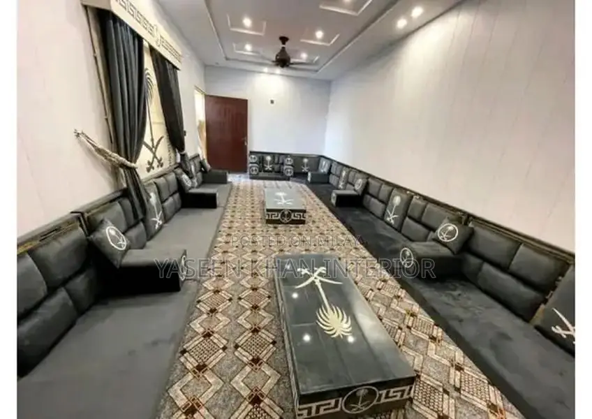 Custom Arabic Style Majlis Sofa - Traditional Seating Solution