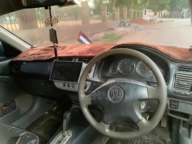 Honda Civic VTi Automatic Sedan 2002 Model