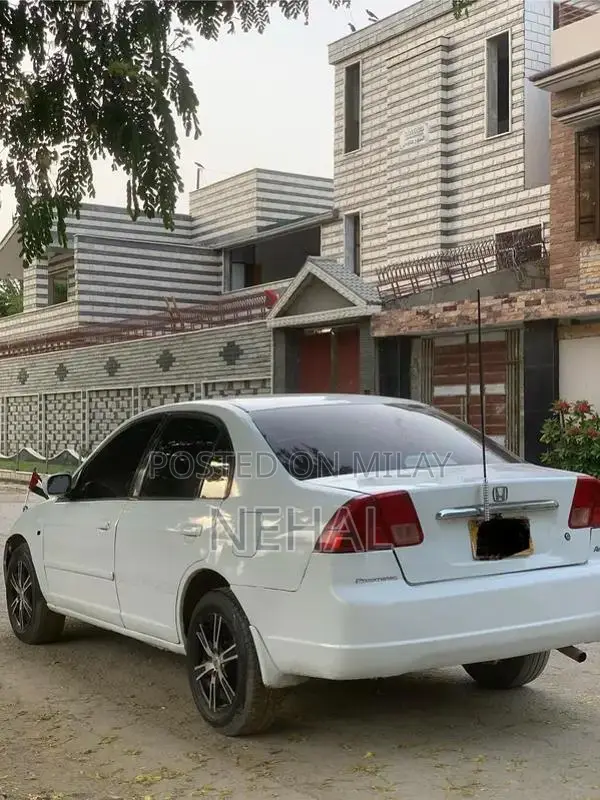 Honda Civic VTi Automatic Sedan 2002 Model