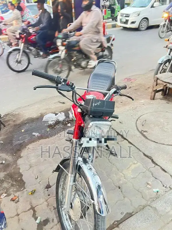 Honda 125cc Motorcycle - 2022 Model, Well-Maintained Condition