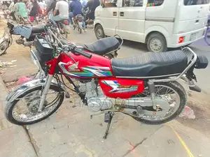 Honda 125cc Motorcycle - 2022 Model, Well-Maintained Condition