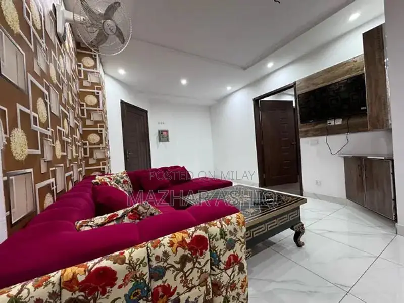 Daily Basis Short Stay Apartment with Bedroom and Amenities