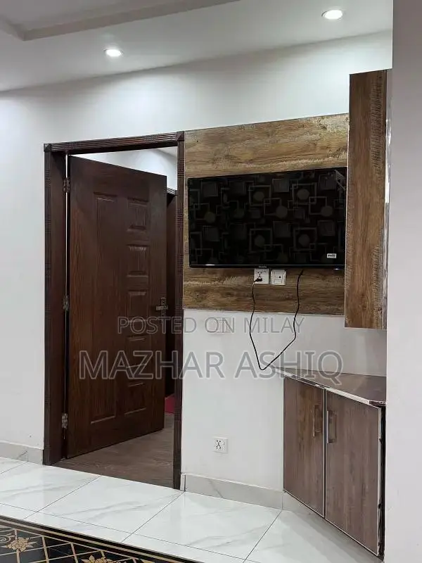 Daily Basis Short Stay Apartment with Bedroom and Amenities