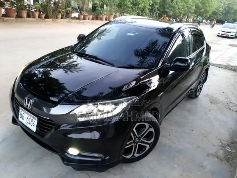 Honda Vezel 2014 Top of the Line Self Imported Sedan