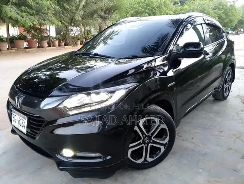 Honda Vezel 2014 Top of the Line Self Imported Sedan