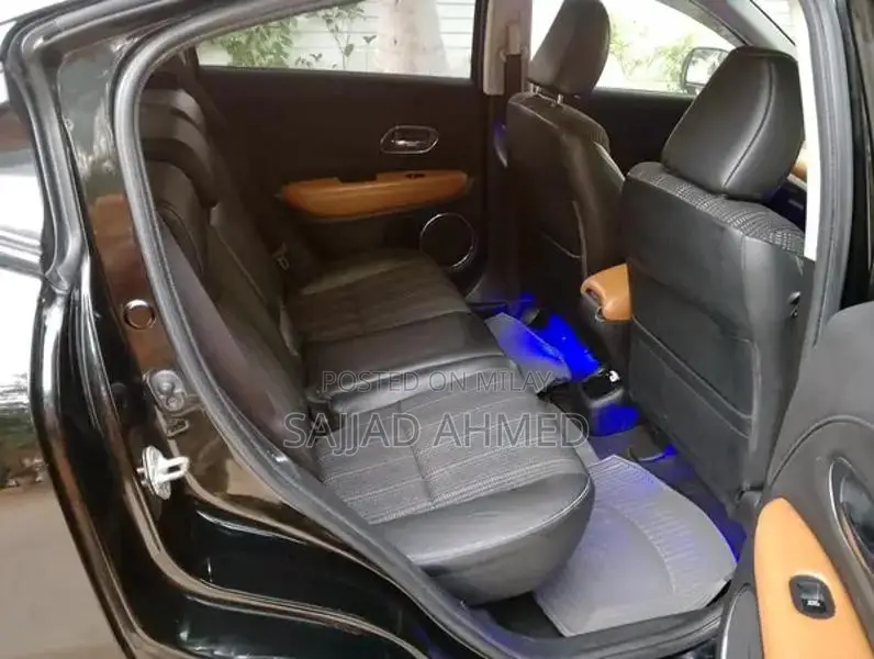 Honda Vezel 2014 Top of the Line Self Imported Sedan