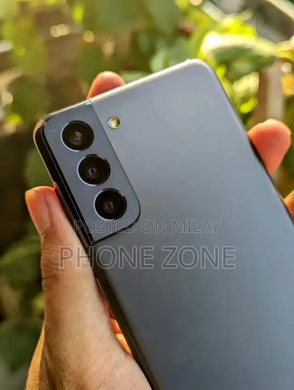 5G Dual SIM Smartphone with High Performance