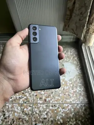 5G Smartphone with High Performance Snapdragon Processor