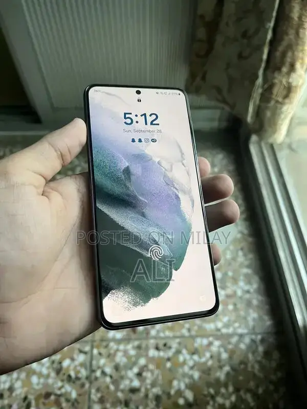 5G Smartphone with High Performance Snapdragon Processor