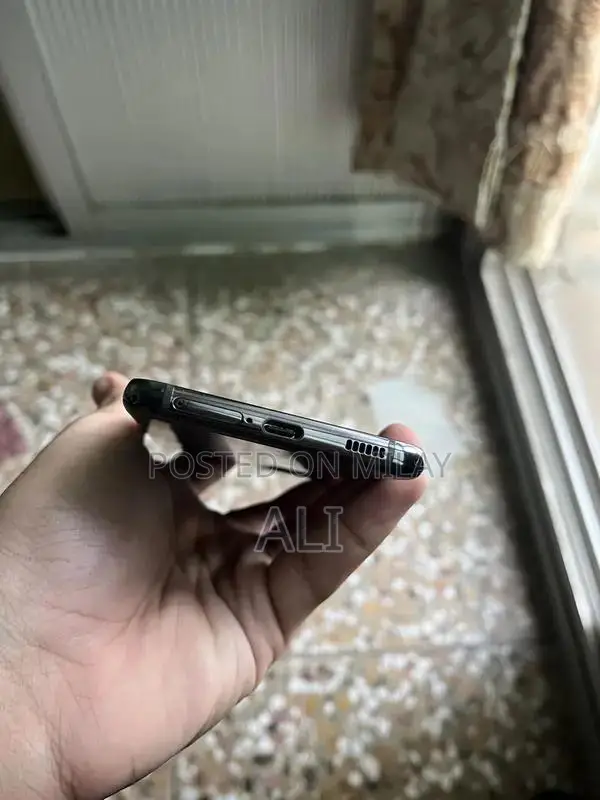 5G Smartphone with High Performance Snapdragon Processor