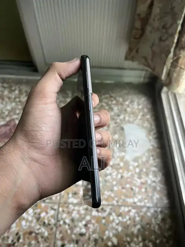 5G Smartphone with High Performance Snapdragon Processor