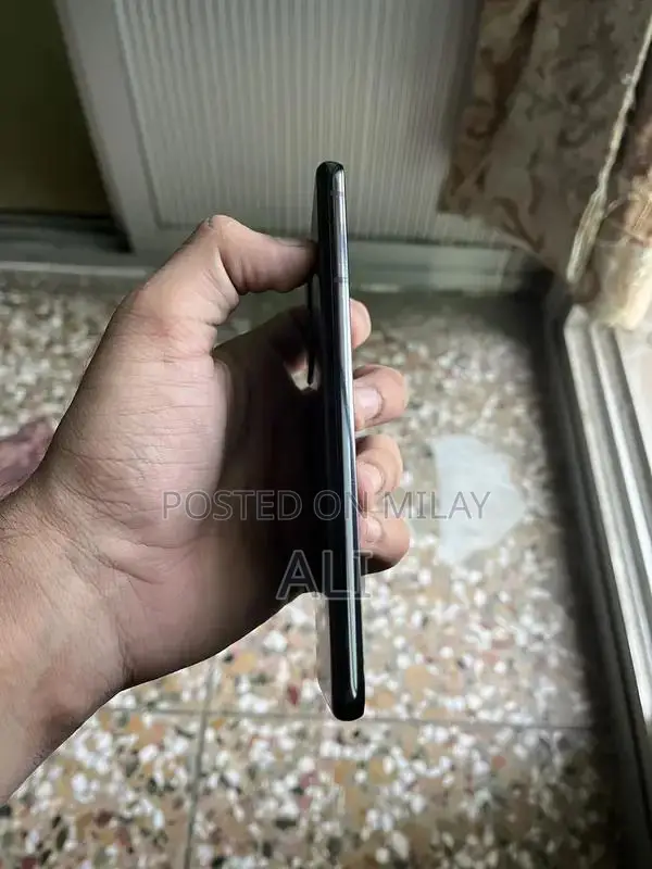 5G Smartphone with High Performance Snapdragon Processor