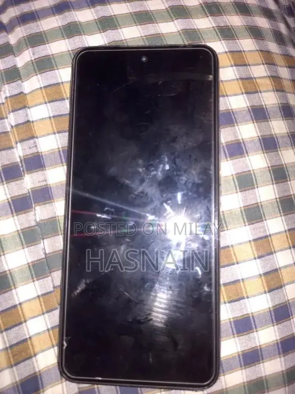Used Smartphone with Original Box Available