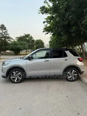 Toyota Raize Z Compact SUV - Sleek Urban Crossover