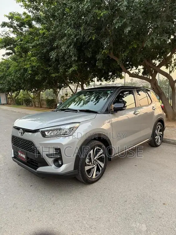 Toyota Raize Z Compact SUV - Sleek Urban Crossover