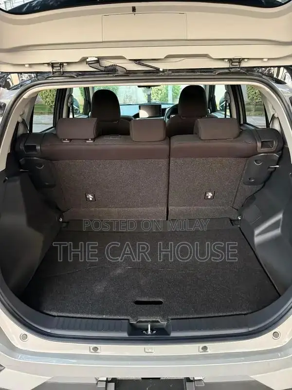 Toyota Raize Z Compact SUV - Sleek Urban Crossover