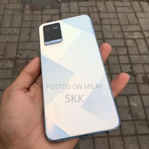 Vivo Y21 Smartphone - Compact Mobile Device