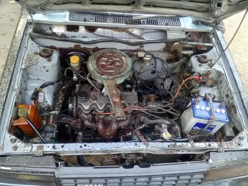 Classic Nissan Sunny B11 Sedan - Well-Maintained Vintage Car