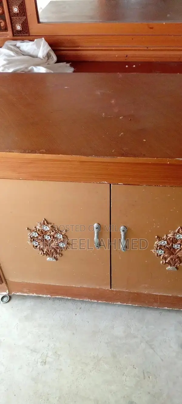 Complete Bridal Bedroom Furniture Set with Multiple Pieces