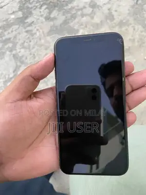 Apple iPhone 11 Pro 256GB Dual SIM Smartphone