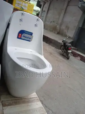 Hydraulic Seat Cover Commode with 1-Year Warranty