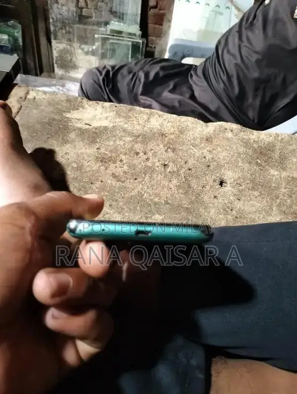 Compact Smartphone with Dual RAM and Storage Options