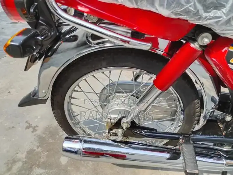 Honda CD 70 Motorcycle 2025 Model Compact Urban Commuter