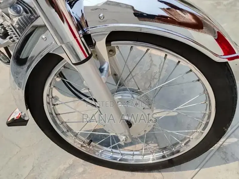 Honda CD 70 Motorcycle 2025 Model Compact Urban Commuter