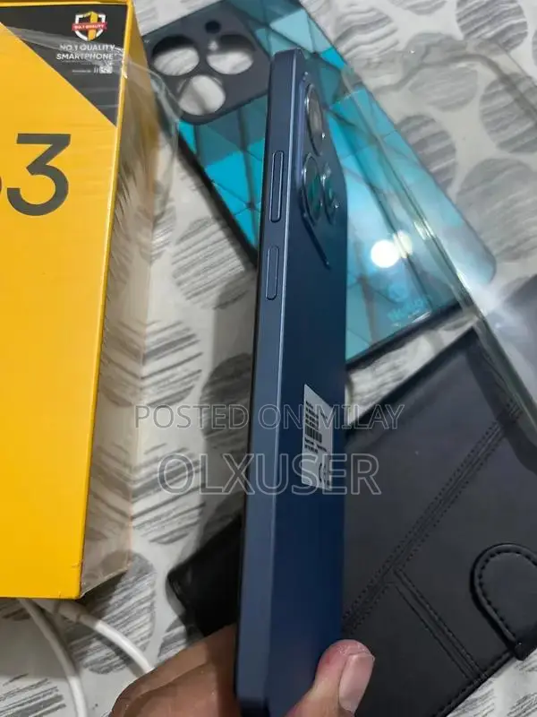 8/128 GB Mid-Range Smartphone with Minimal Usage