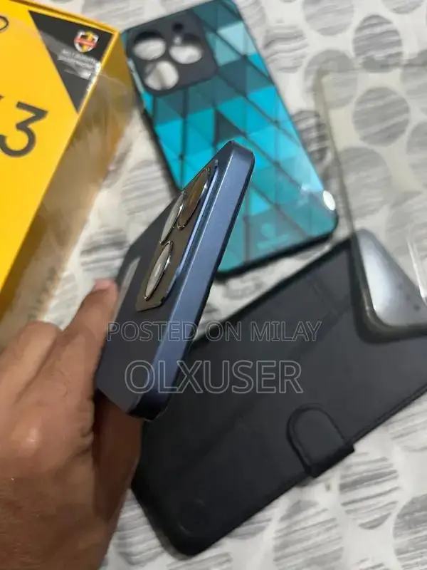 8/128 GB Mid-Range Smartphone with Minimal Usage