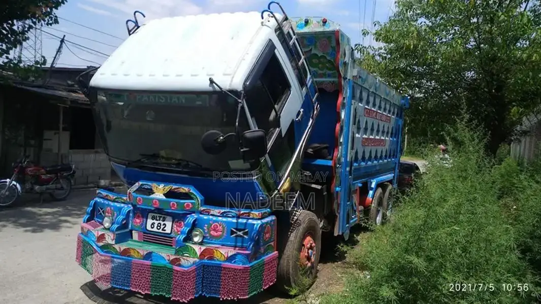 Euro Turbo 10-Wheeler Intercooler Dumper Truck