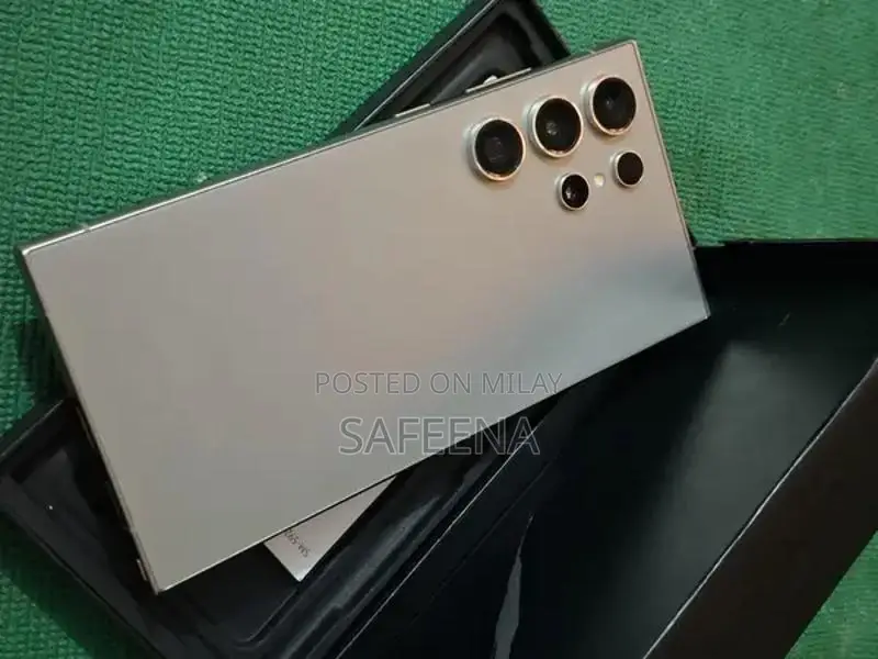 Samsung Galaxy Smartphone Ultra Model with High Memory