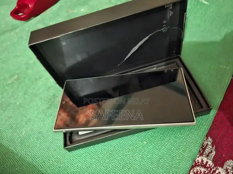 Samsung Galaxy Smartphone Ultra Model with High Memory