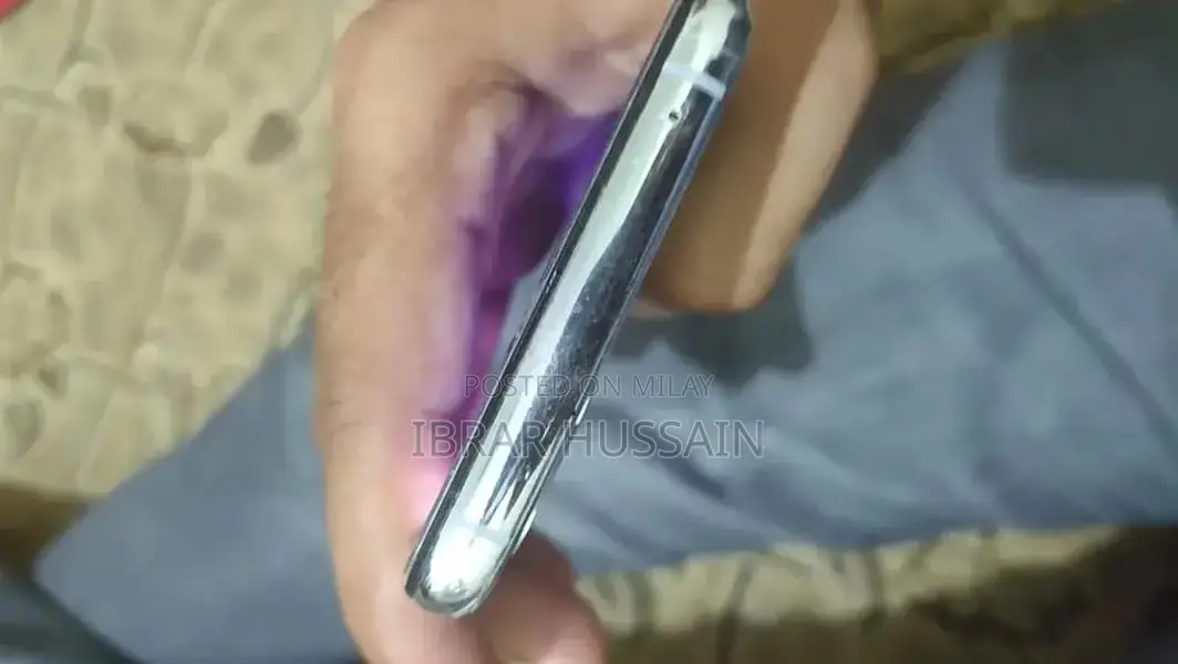 OnePlus 8t Smartphone with Gaming Performance