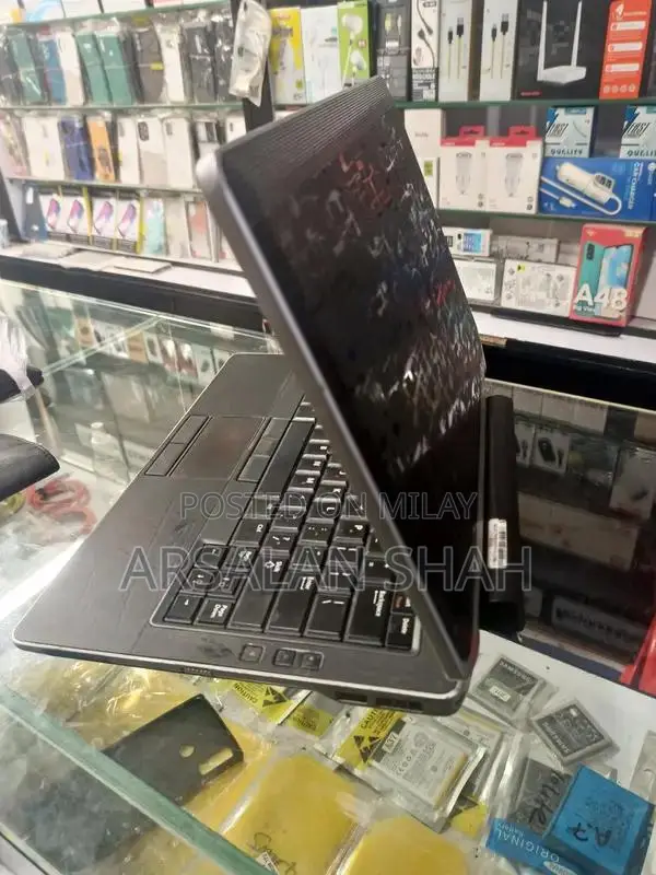 Dell Laptop with 8GB RAM and 320GB Storage