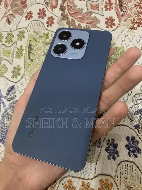 Compact Android Smartphone with Expandable Storage