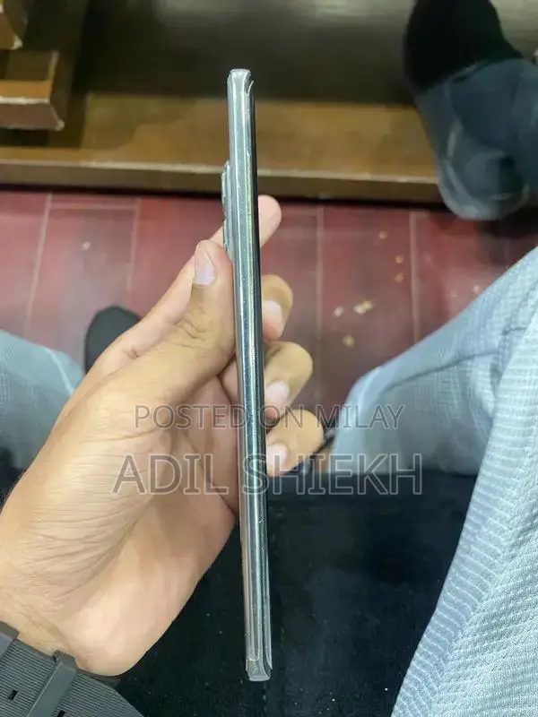 High Performance Mobile Device with Impressive Memory Configuration