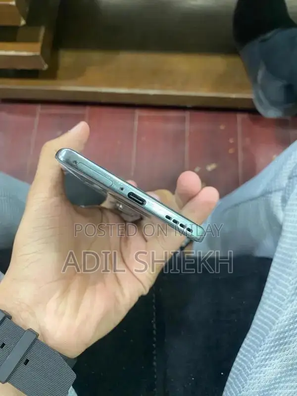 High Performance Mobile Device with Impressive Memory Configuration