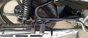 Yamaha 125-DX Motorcycle in Excellent Condition