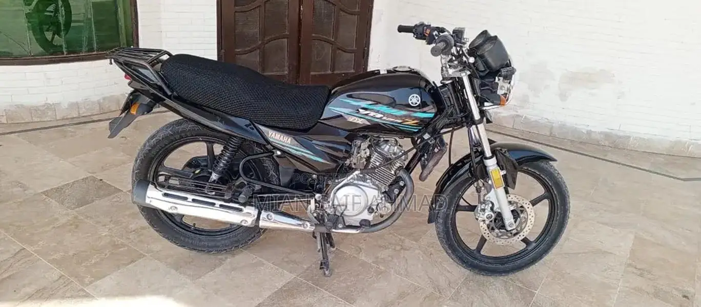 Yamaha 125-DX Motorcycle in Excellent Condition