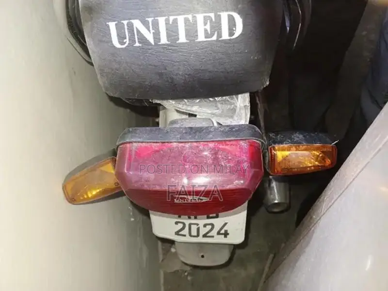 United 70cc Motorcycle - High Performance Two-Wheeler