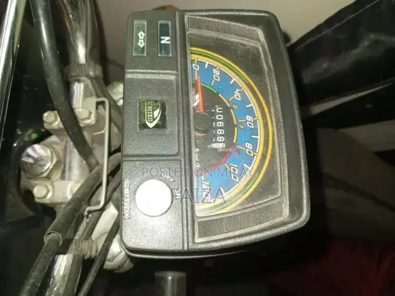 United 70cc Motorcycle - High Performance Two-Wheeler