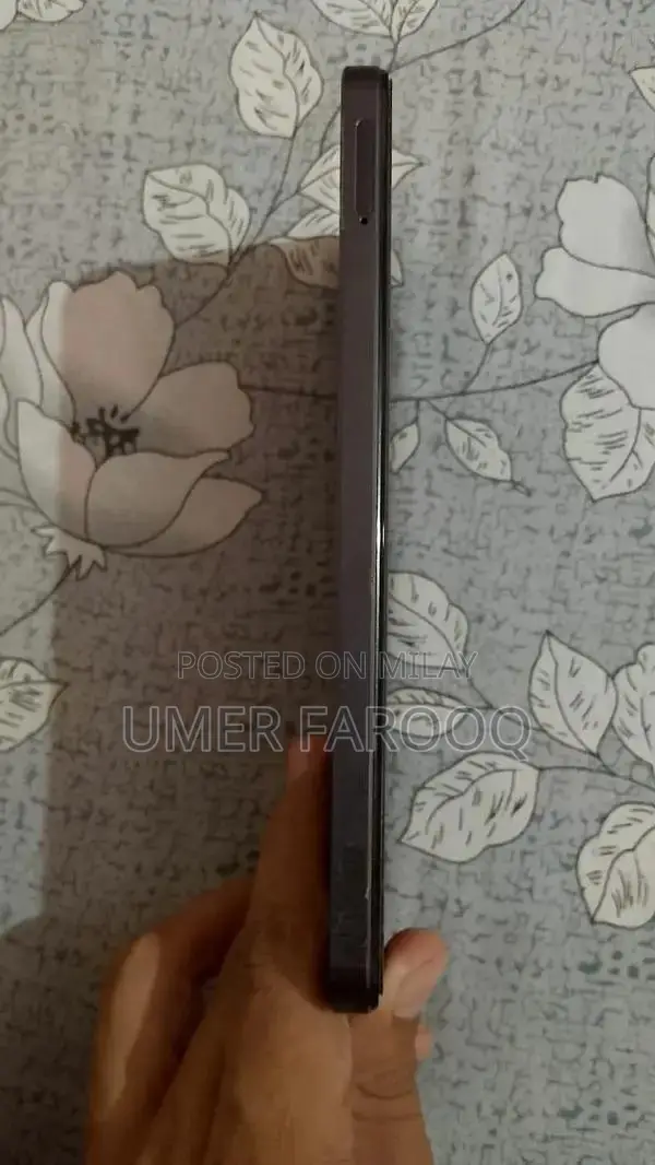 Waterproof Smartphone with Original Accessories