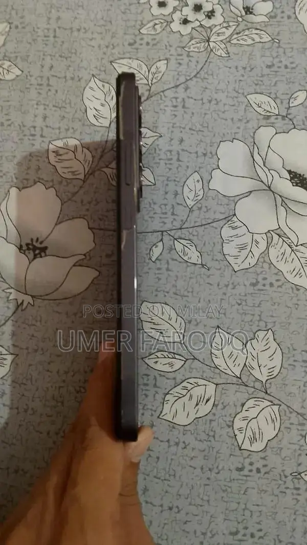 Waterproof Smartphone with Original Accessories