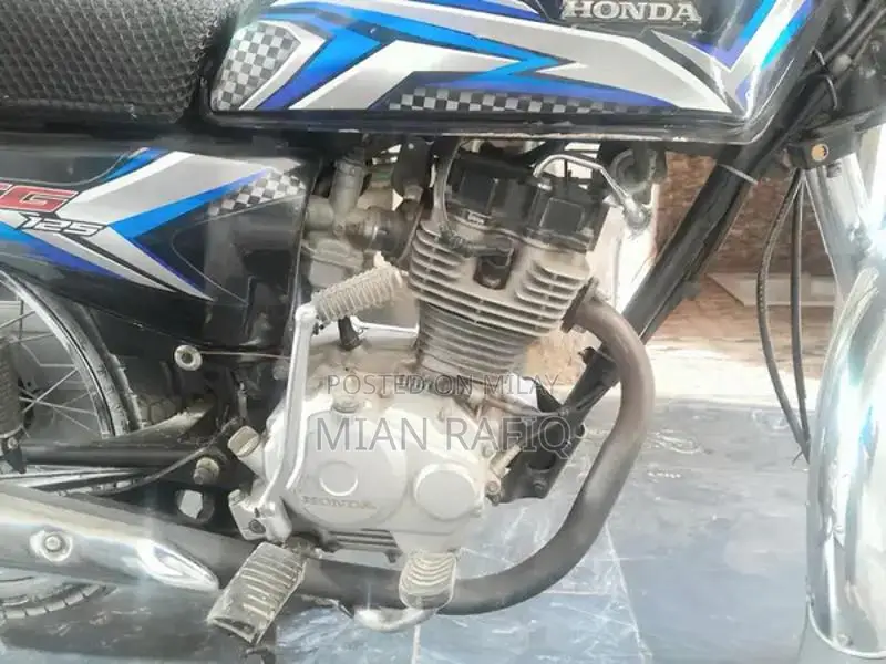 2017 Model Motorcycle in Excellent Condition