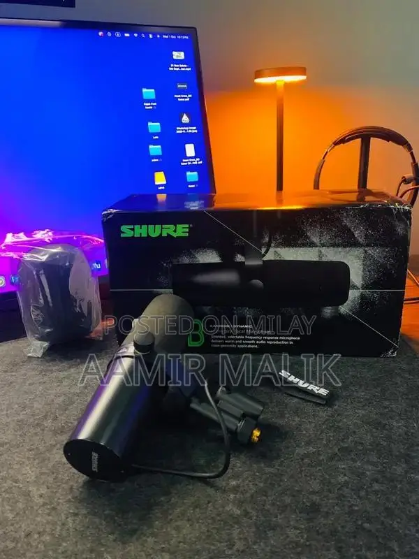 Shure SM7B Professional Broadcast Microphone with Cloudlifter CL-1